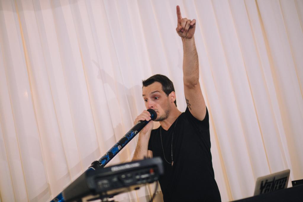 חוות דעת של Miri על זברה מוסיקה