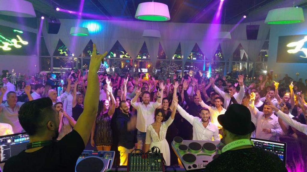 חוות דעת של Sarit על !ZE DJ מושיקו שטרן - אמיר פוינט - קולי