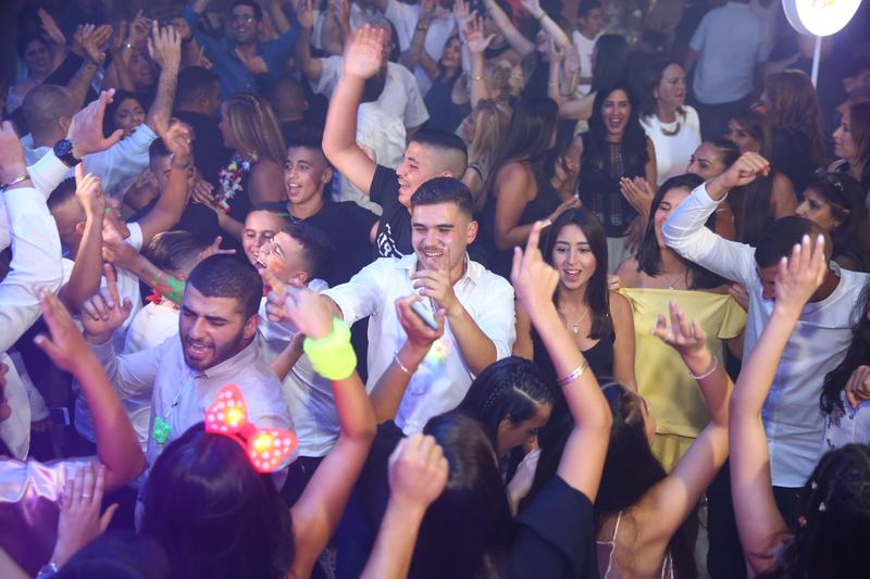 חוות דעת של שי על !ZE DJ מושיקו שטרן - אמיר פוינט - קולי