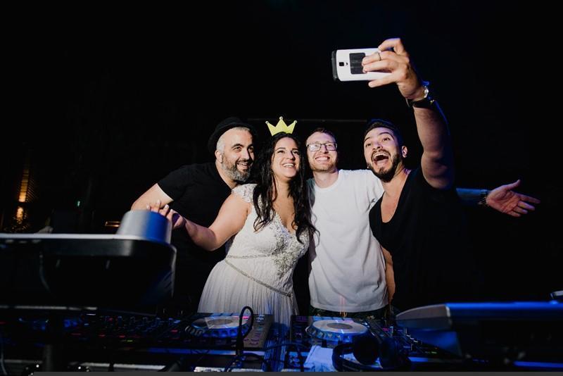 חוות דעת של liore167 על !ZE DJ מושיקו שטרן - אמיר פוינט - קולי