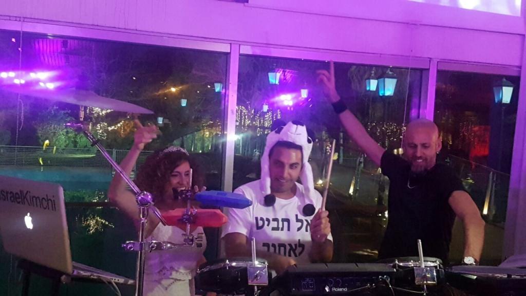חוות דעת של Inbar על MUSIC TEAM | ישראל קמחי