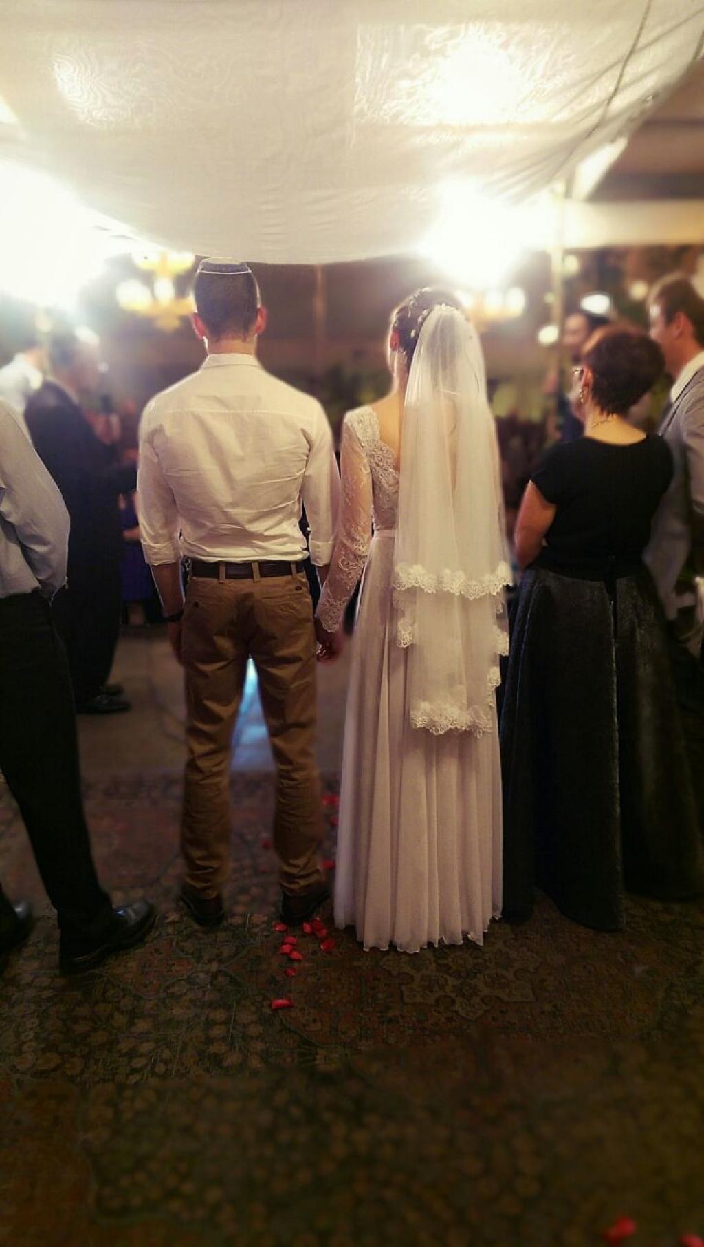 חוות דעת של elenayesphch על White - לחגוג אינטימי