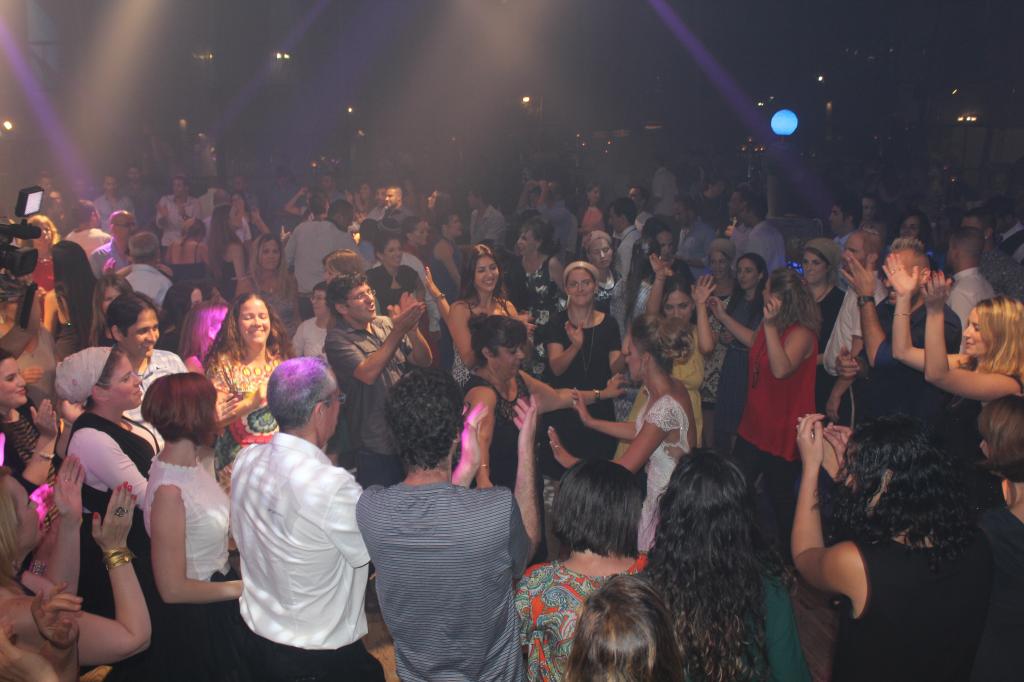 חוות דעת של Chagit על אלון משה חי | DJ ALON