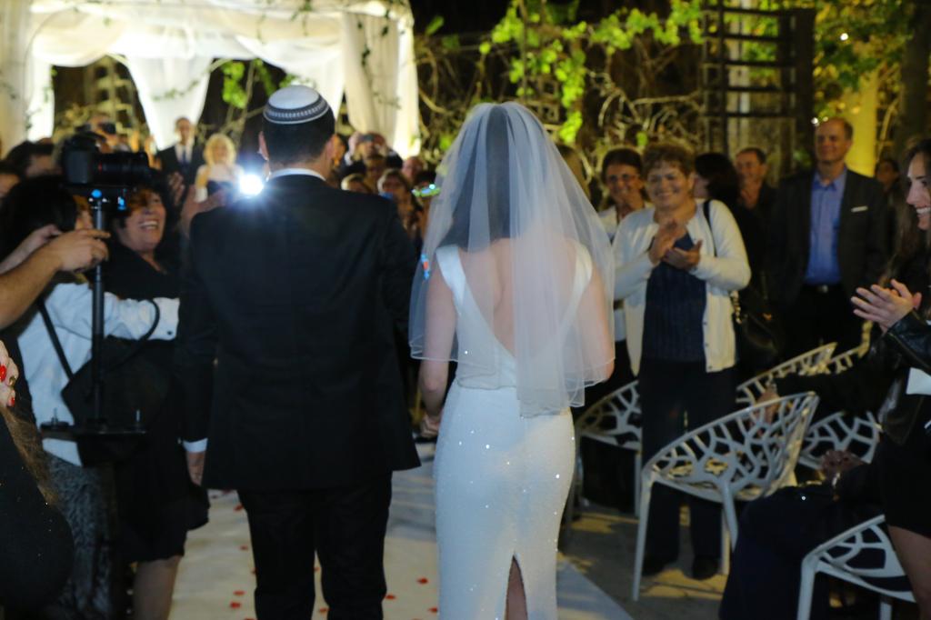 חוות דעת של Jessica על אסף דדוש