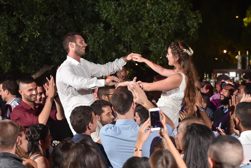 חוות דעת של Ayah על קליאנטה החברה למוסיקה