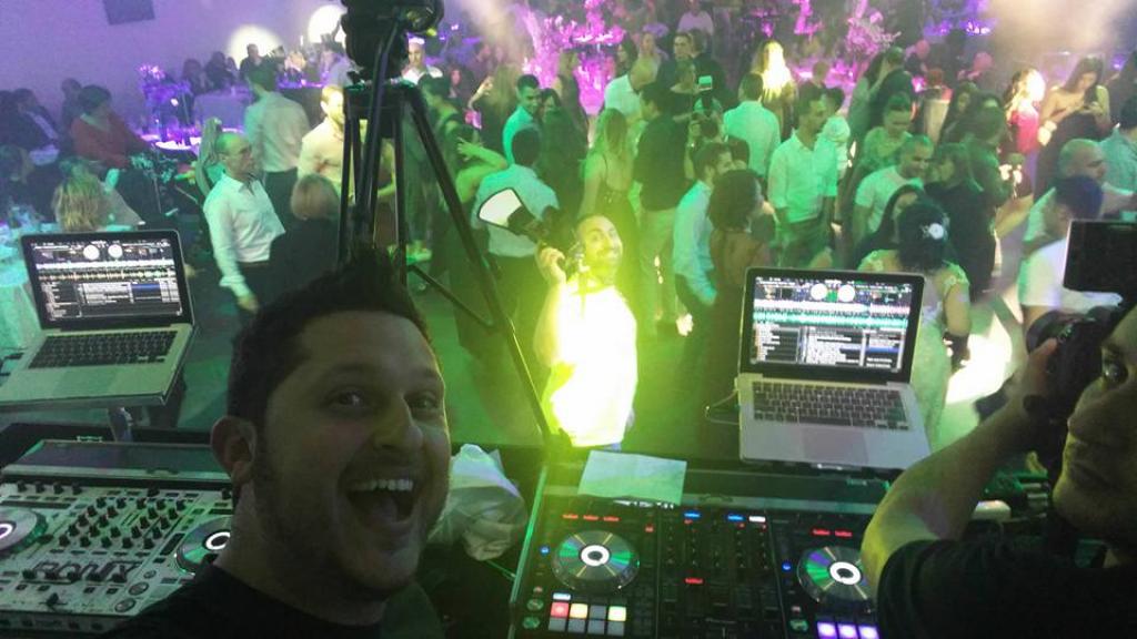 חוות דעת של יוליה על אקפלה DJ's - יובל ענבר