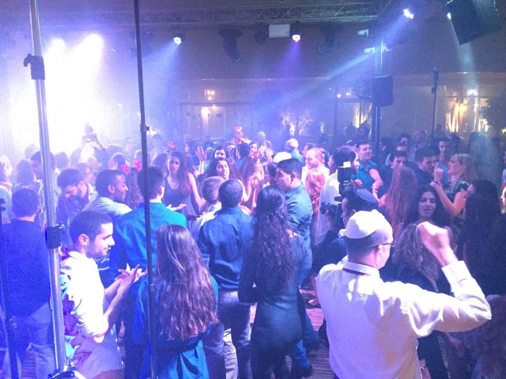 חוות דעת של Anat על dj לירון מנדל