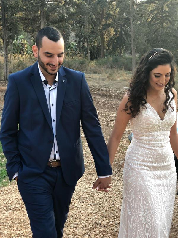חוות דעת של Yahel על Serena שמלות כלה וערב