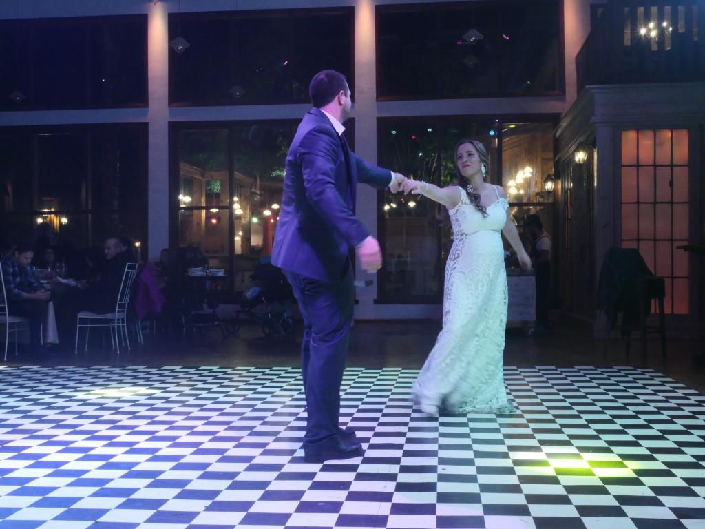 חוות דעת של Zachar על 2DANCE