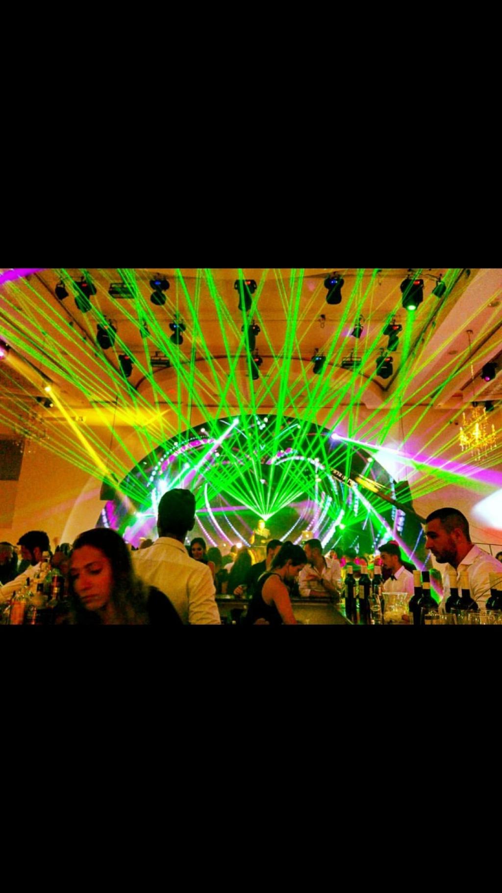 חוות דעת של Nerya על DJ אילן לוגסי- partytura