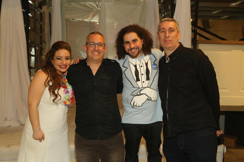 חוות דעת של Sarit על DJ אלמוג בר