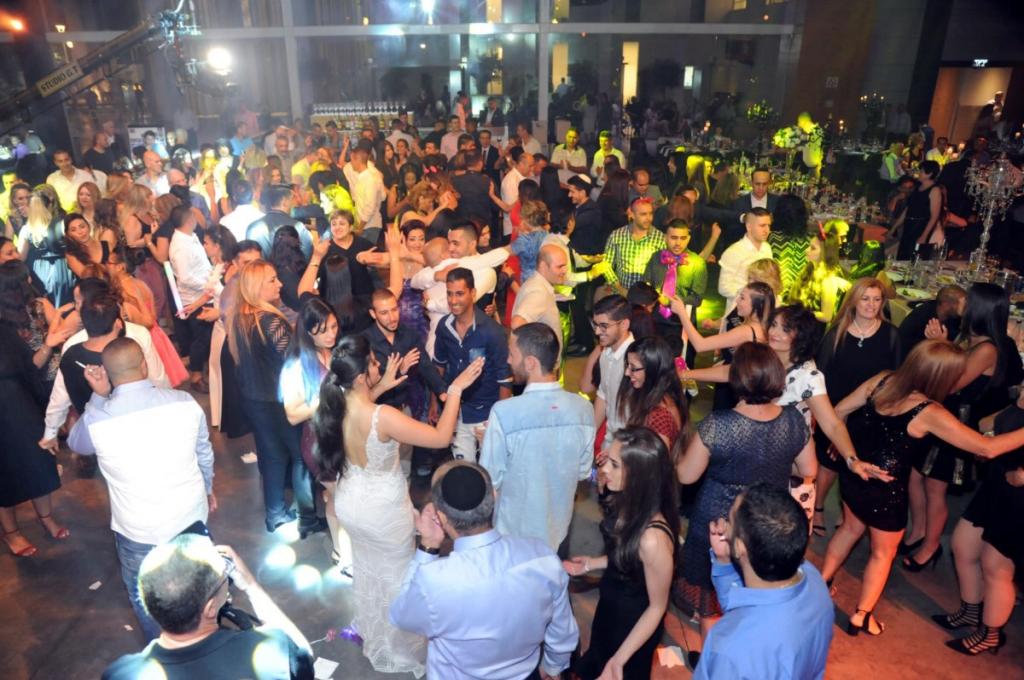 חוות דעת של bar.ben.moha על dj יניב פרחי