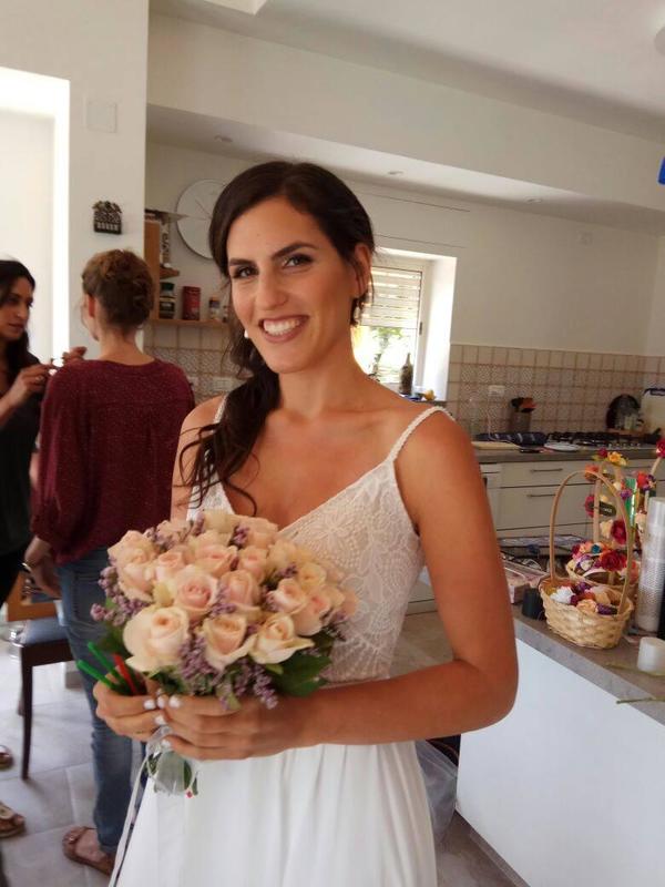 חוות דעת של Noa על רותם רז שניידר מאפרת ומסרקת