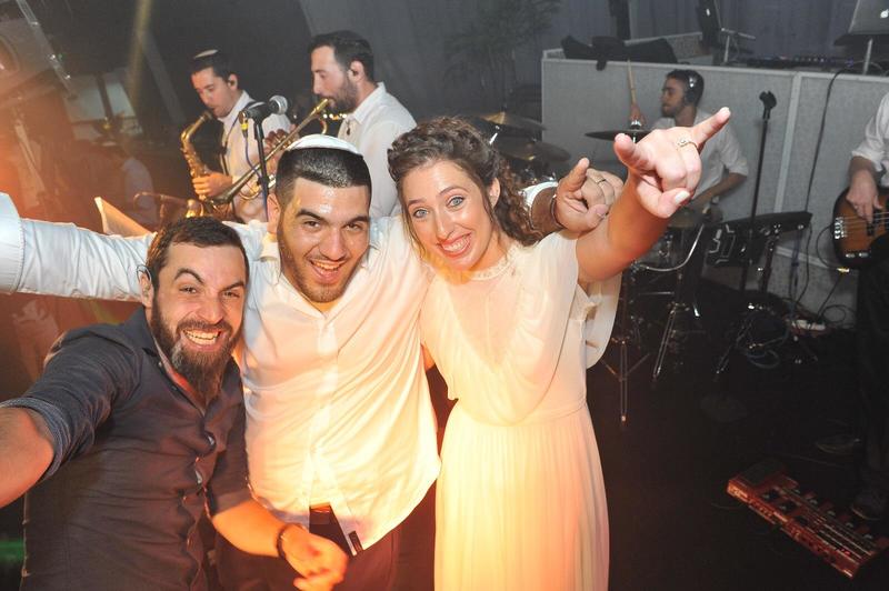 חוות דעת של שלומי על להקת המבשרים - אלירן שדה