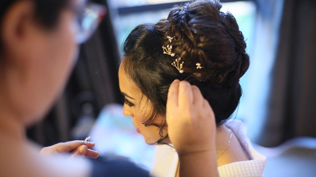 חוות דעת של Shay Lee על Keren guy - hair and makeup