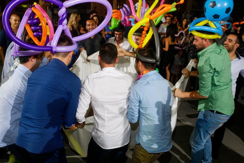 חוות דעת של Almog על גשם של בלונים
