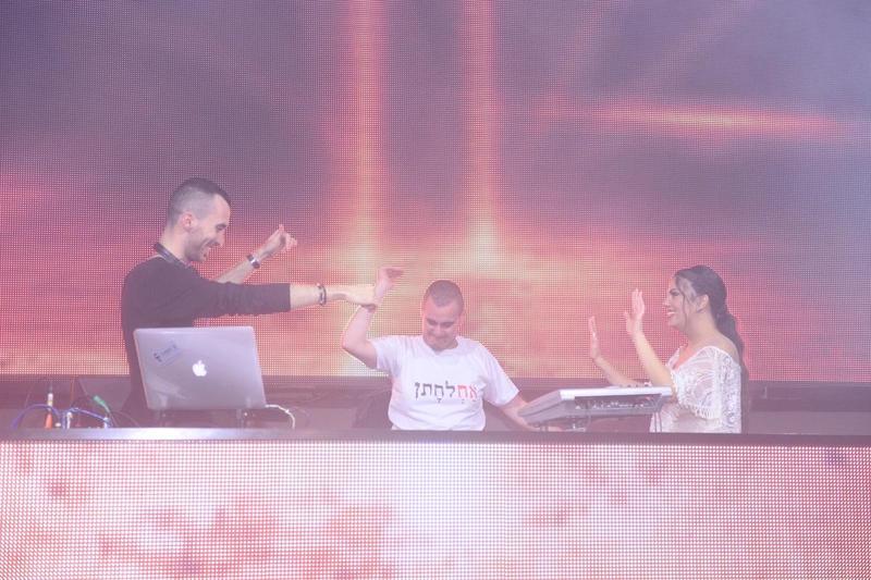 חוות דעת של מור על DJ YANIV B. - Wedding & Club
