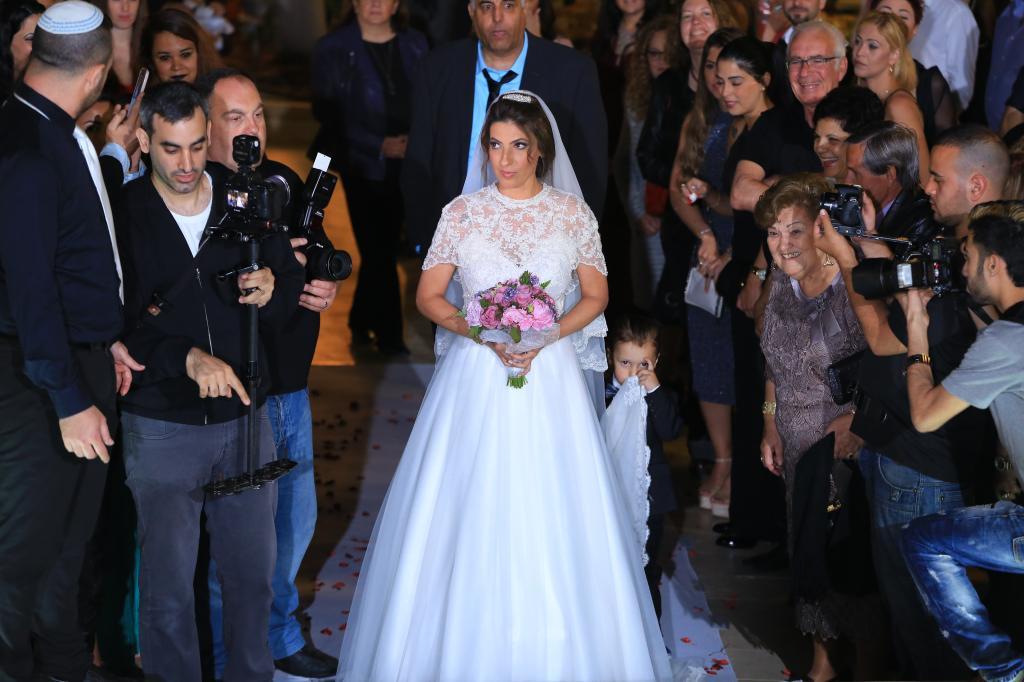 חוות דעת של Meytal V על דורין עיצוב שמלות כלה