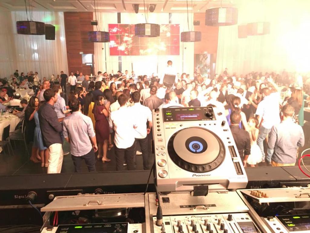 חוות דעת של Daniel על די ג'יי אבי שמי -Dj Avi Shami radius 100fm