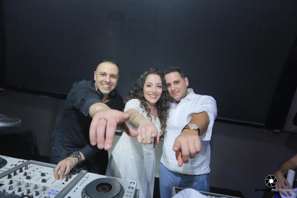 חוות דעת של Noa על די ג'יי אבי שמי -Dj Avi Shami radius 100fm