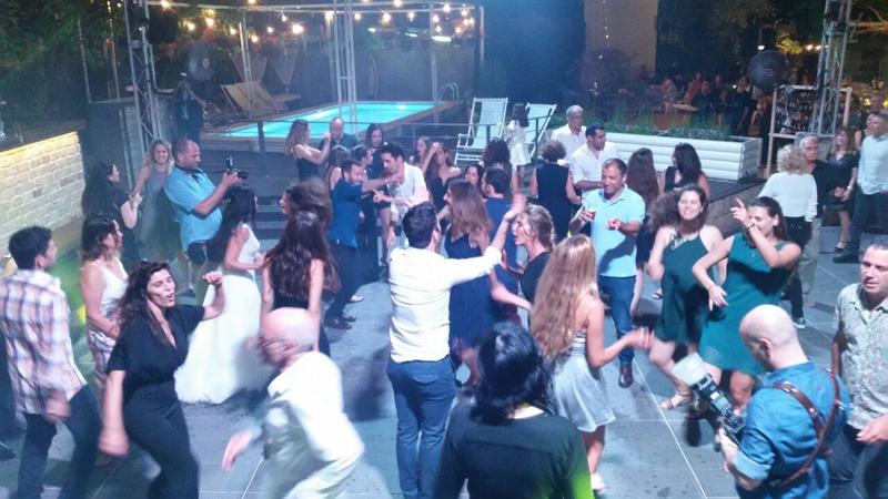 חוות דעת של May על די ג'יי אבי שמי -Dj Avi Shami radius 100fm