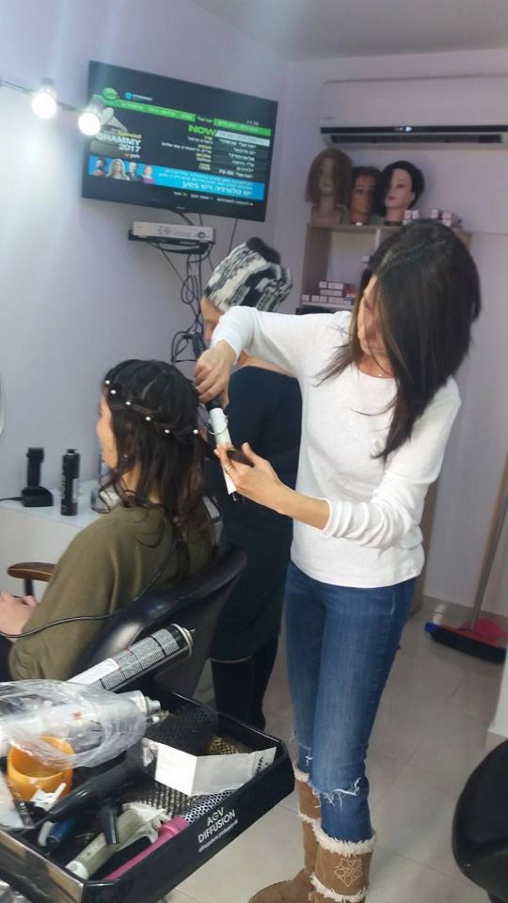 חוות דעת של Inbar על חגית בר לב - HAGIT - HAIR DESIGN