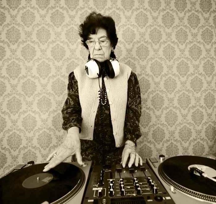 איך לבחור dj לחתונה צילום:(מתחתנים למען מתחתנים)