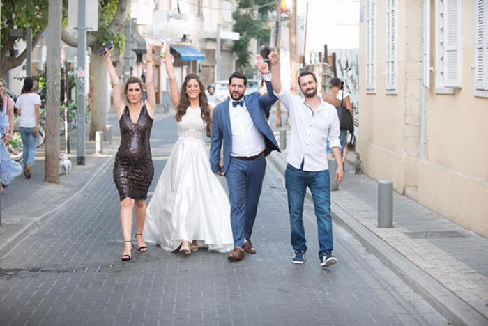 גרים בברלין והתחתנו בארץ, אור וציון. גרים בברלין והתחתנו בארץ, אור וציון.