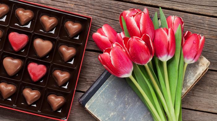 יחסים וזוגיות - דבר אלי בפרחים (או בשוקולדים) – רעיונות למתנות לולנטיין-דיי