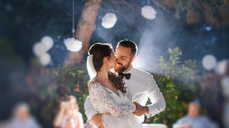 מסלואו ועד סלסה: הריקוד הזוגי שיקפיץ לכם את החתונה
